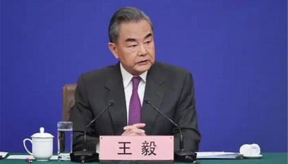 董军王毅算完账后，人民日报16字通告全球，中美元首会晤时机已到