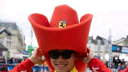 叶一飞首夺冠 法拉利继续勒芒传奇