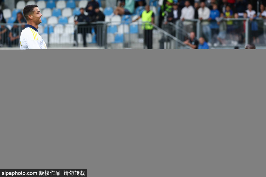 巴塞罗那再起波澜：伊尼戈·马丁内斯告别队友，转会沙特豪门