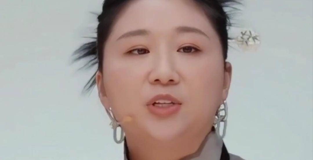 《浪浪山》官媒沦陷！傅首尔宣传风波再度升级，上海电影股票暴跌