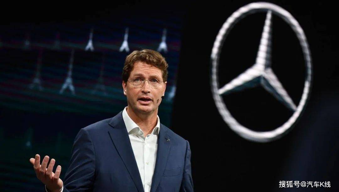 奔驰，绷不住了