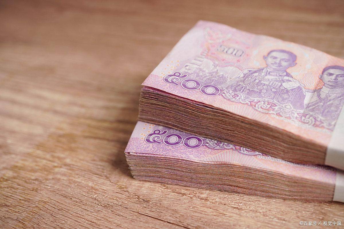 一斤钱100块多少人民币