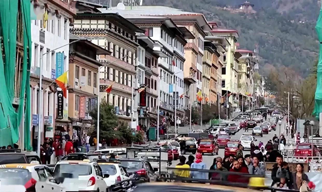 亚洲最穷国家物价曝光:在市集上,10块钱人民币能买到什么?