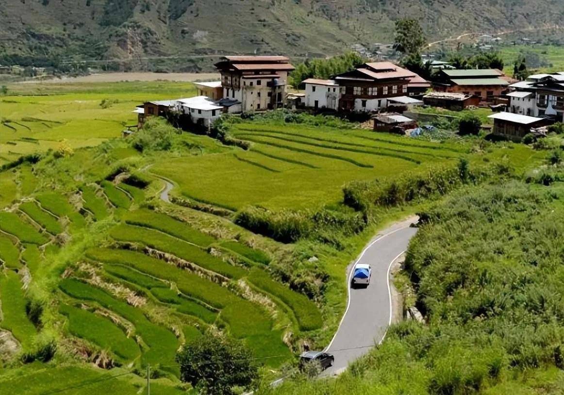 亚洲最穷国家物价曝光:在市集上,10块钱人民币能买到什么?