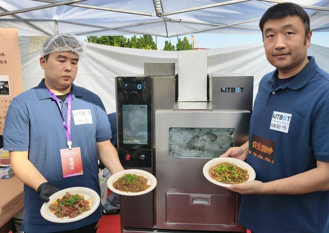 机器人能否炒出“家的味道”？有AI帮它学！