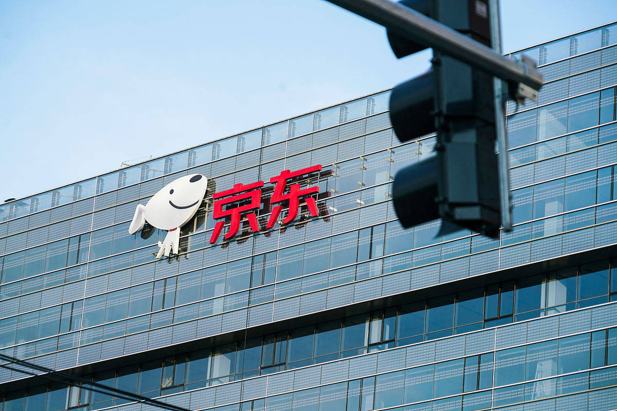 外卖、稳定币、机器人三箭齐发,刘强东再造一个“新京东”