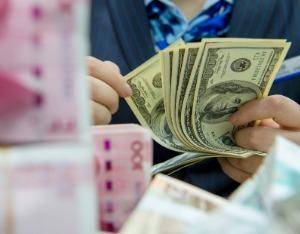 港交所：9月5日收市后人民币与港元及人民币与美元兑换扣减率维持2.6%