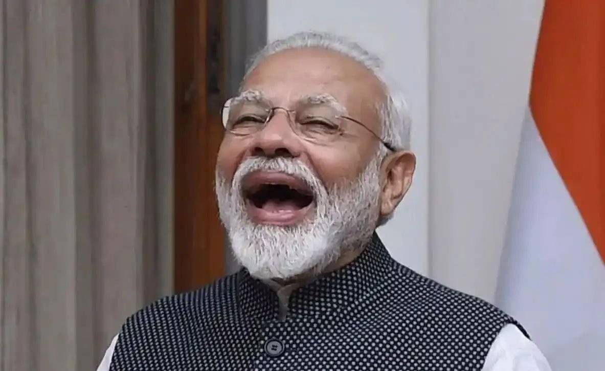 莫老仙有点开窍了！外媒：为规避制裁，印度开始用人民币买俄油。