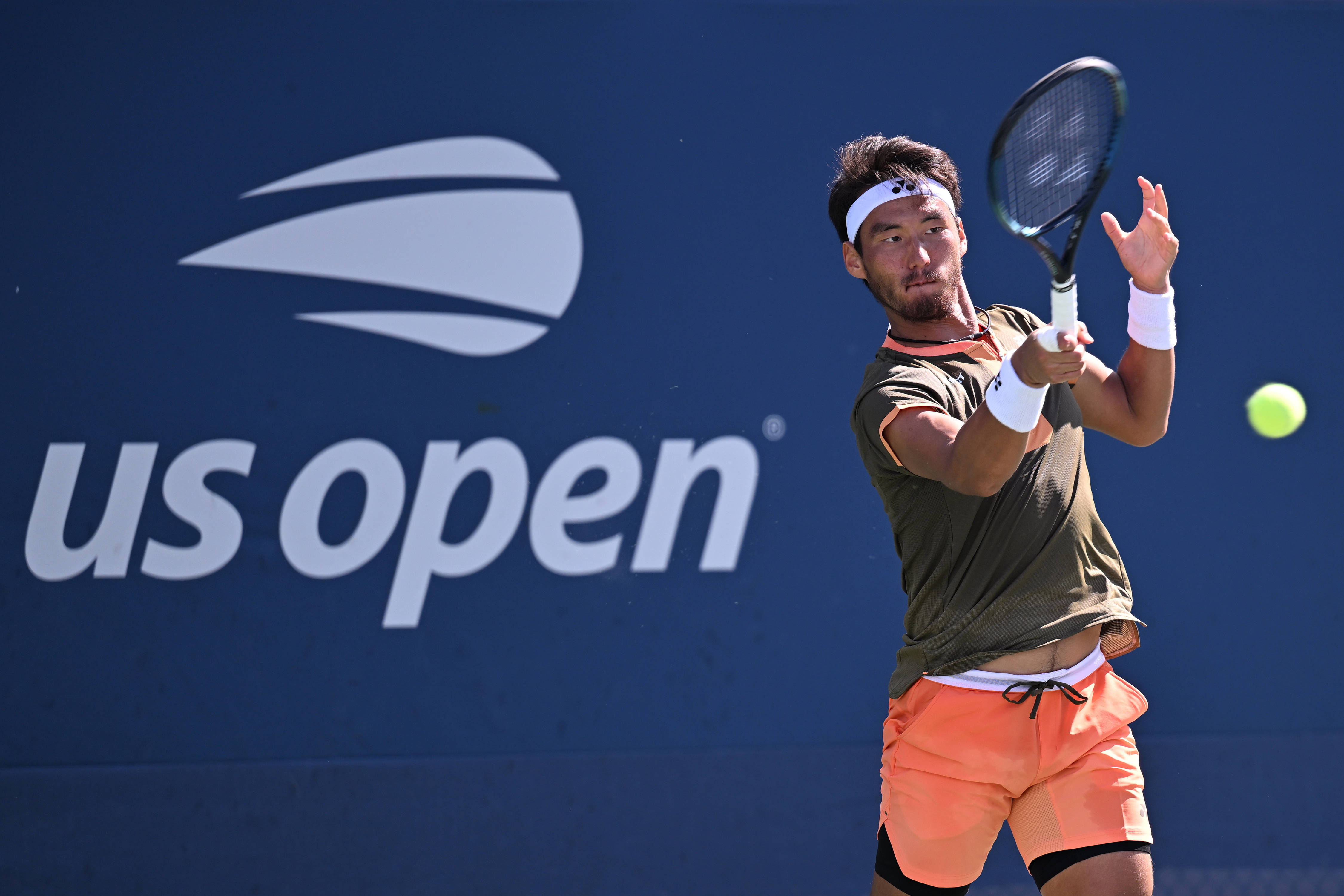 （体育）网球——美网：布云朝克特止步首轮